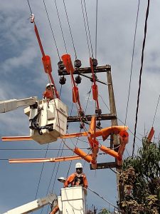 Concessionária de energia abre processo seletivo para contratar eletricistas e estagiários em Bragança Paulista; saiba como se candidatar | Vale do Paraíba e Região