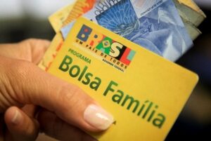 Governo Federal inicia pagamento do Bolsa Família para 176,4 mil famílias do Vale e região; veja o calendário | Vale do Paraíba e Região